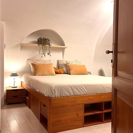 Ca' Pecina - Casa Vacanze Dolceacqua Eksteriør billede