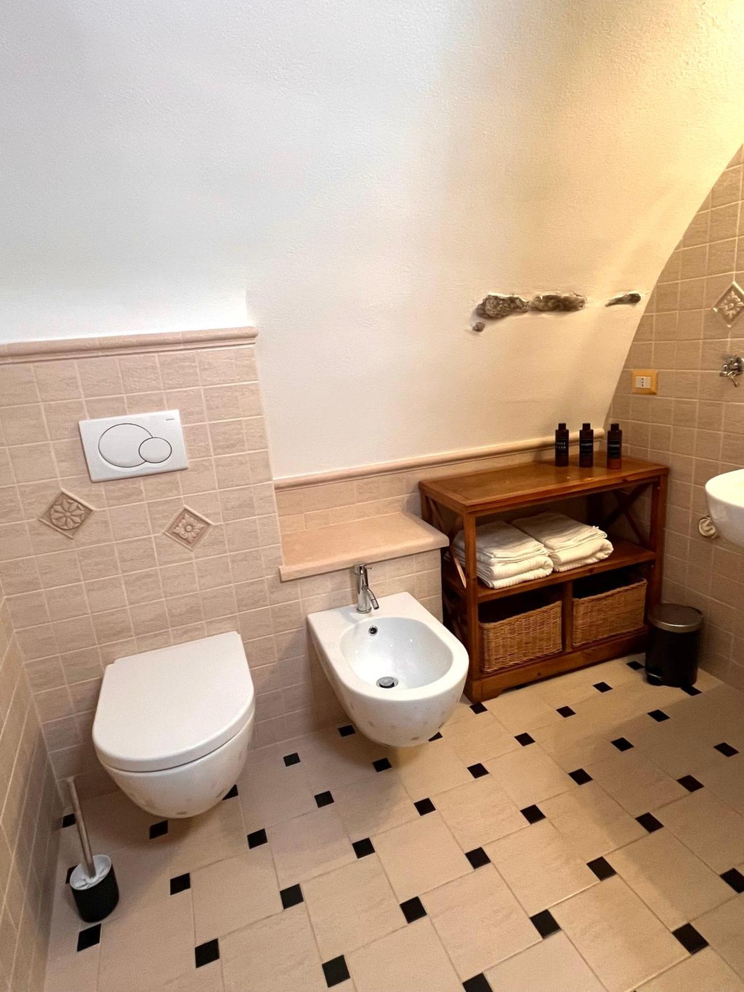 Ca' Pecina - Casa Vacanze Dolceacqua Eksteriør billede