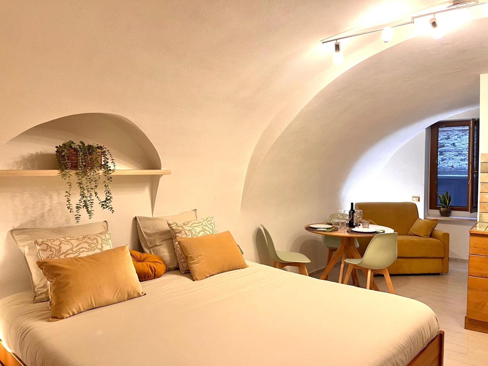 Ca' Pecina - Casa Vacanze Dolceacqua Eksteriør billede